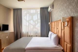 Отель Alison Hotel Баку Двухместный номер с 1 кроватью с видом на море-2
